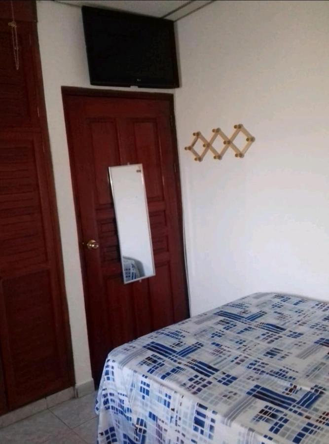 Hostal Familiar Argenal - David Bagian luar foto